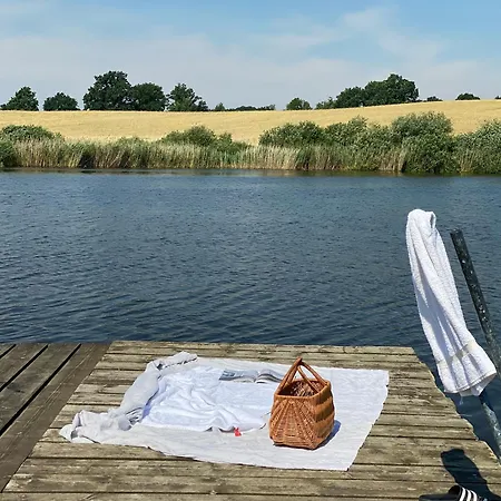 Glamping Im Gutspark - Park Lüks kamp alanı *