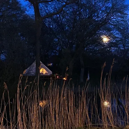 Glamping Im Gutspark - Park Luxury tent Malchin