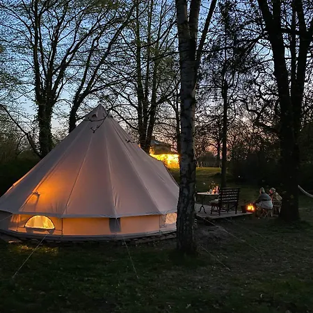 Glamping Im Gutspark - Park 马尔欣